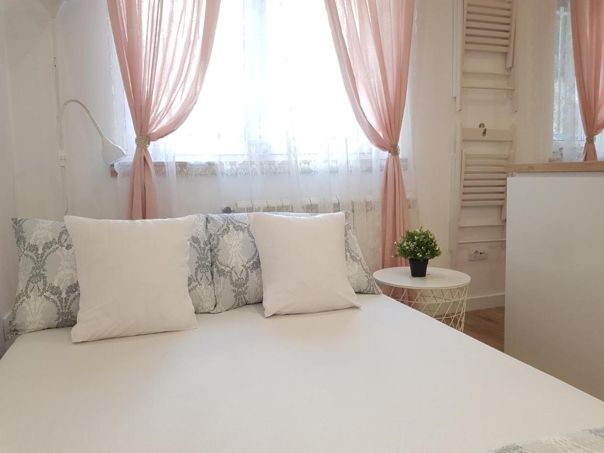 Verybell Βελιγράδι Εξωτερικό φωτογραφία